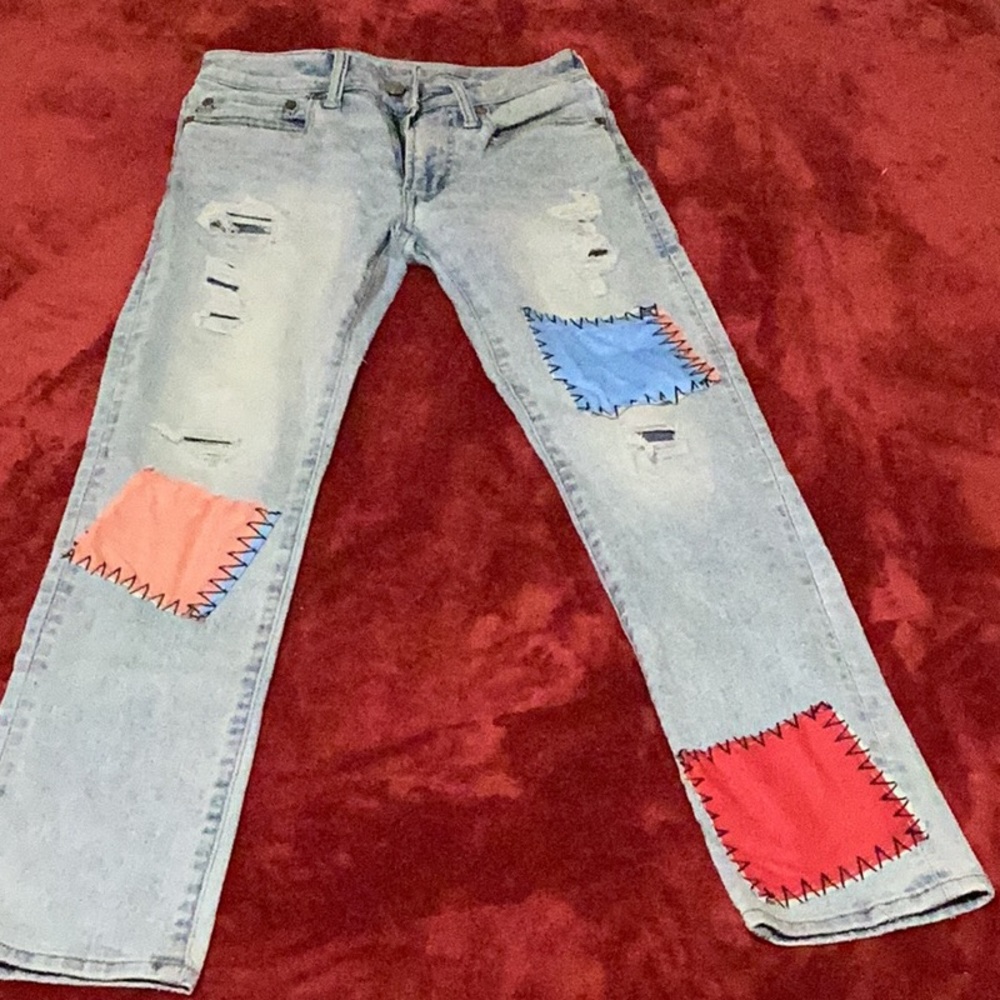 American Eagle Jeans: light wash